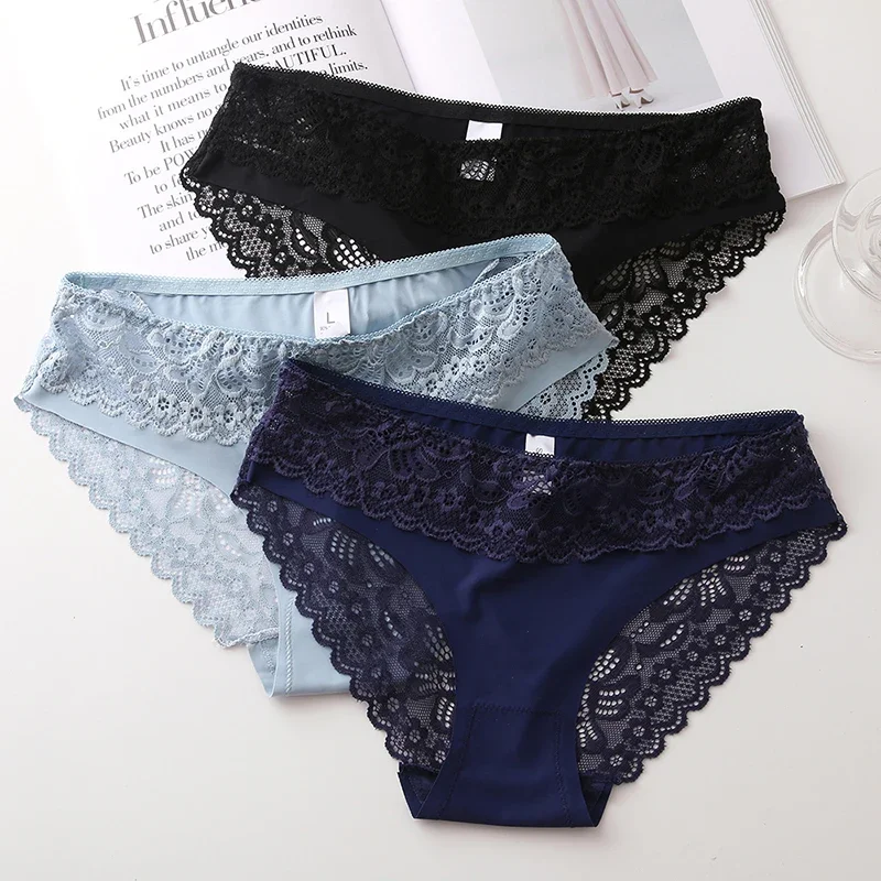 New women's lace briefs made of ice silk, designed for comfort and breathability, featuring a low-rise fit.