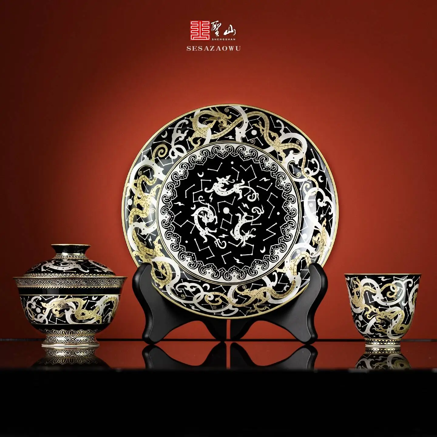 High-End Gold-Glazed Hand-Painted Gold And Silver Inlay 