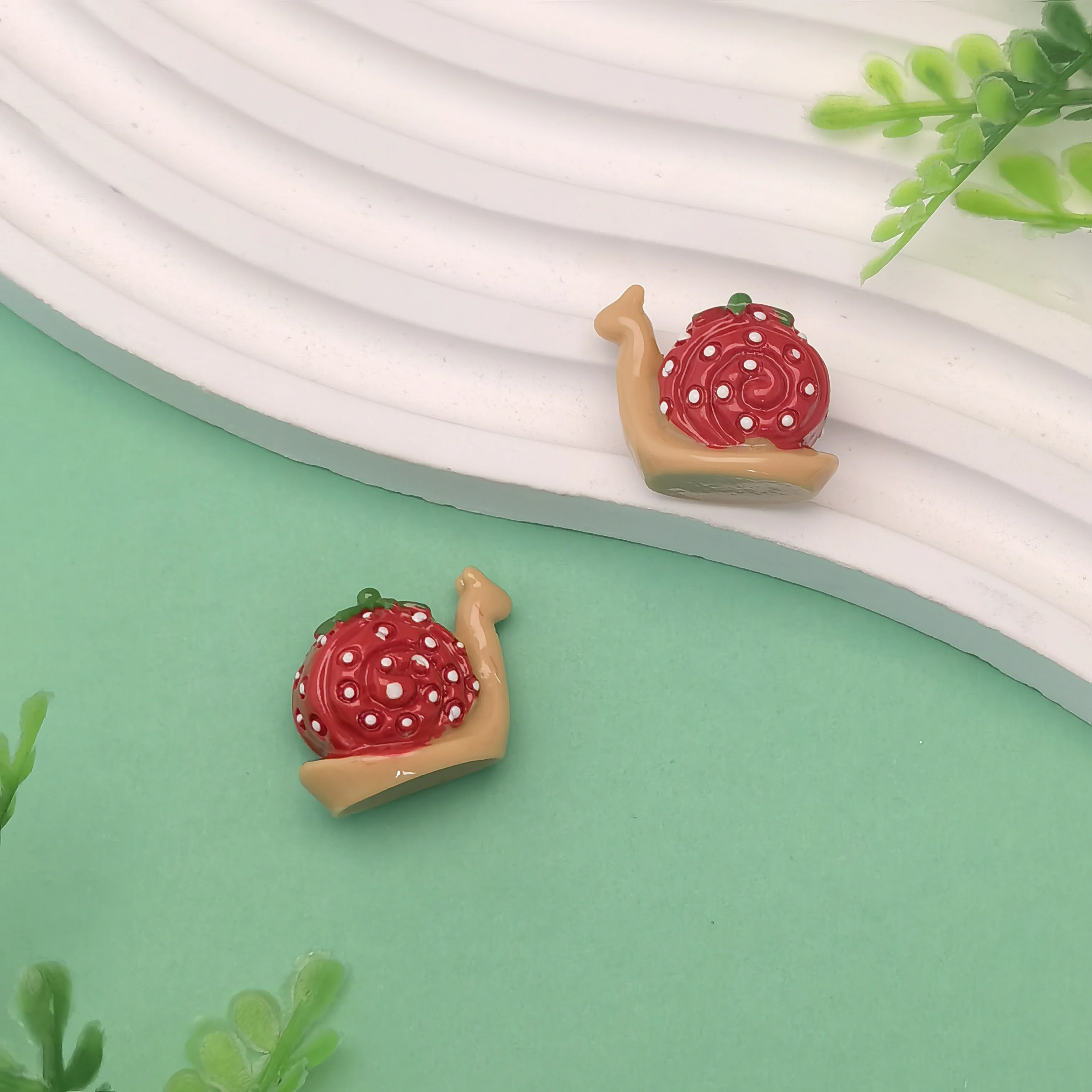 

Смола Kawaii Клубника Улитка Торт Flatback Кабошон Декор Записки DIY Лук Фигурка Аксессуары Изготовление Ювелирных Изделий Ремесло