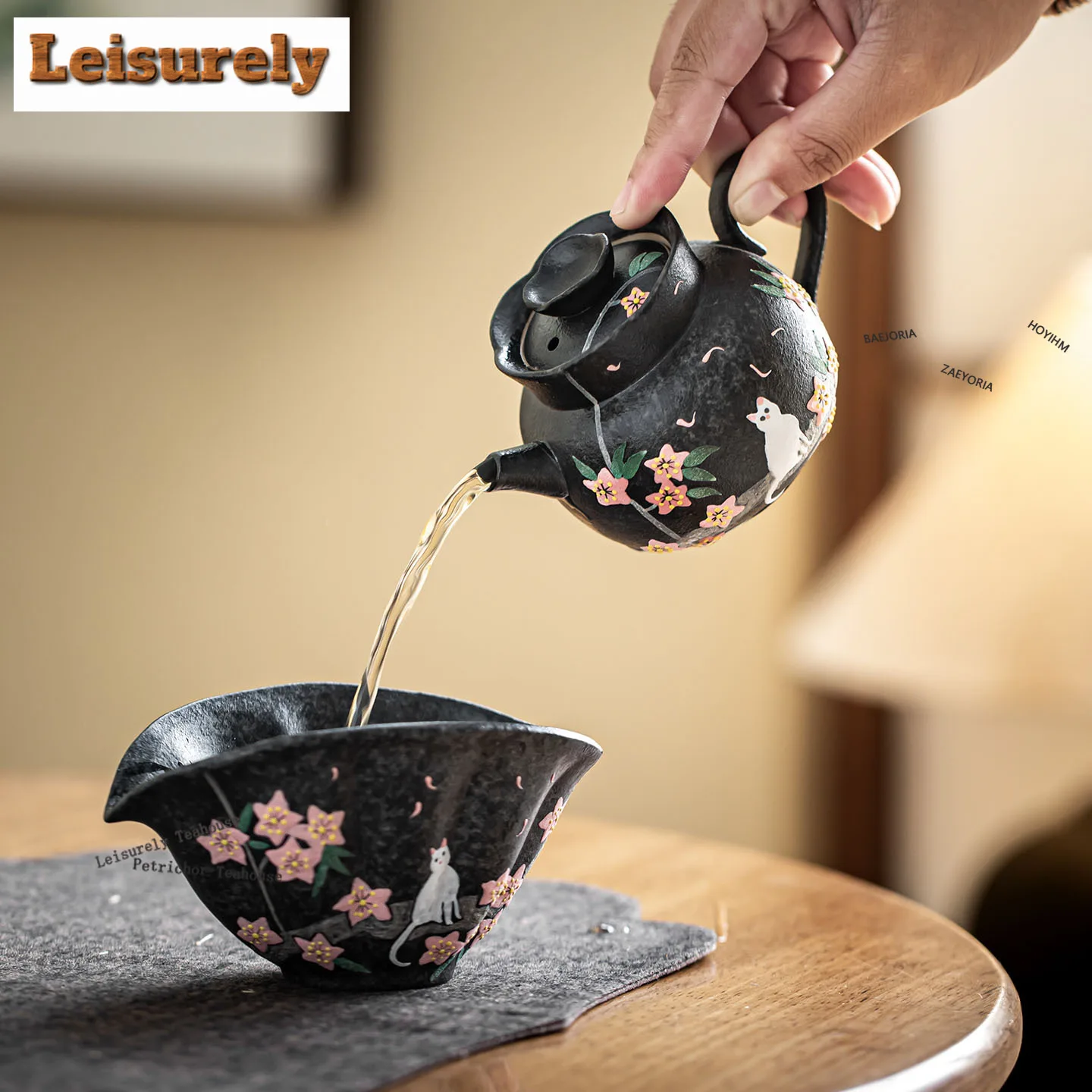 HOYIHM 150ml Hand-painted Plum Blossom Cat Teapot Elegant Tea Infuser Pot Tea Maker Kettle With Ball Hole Tea Items Decoration