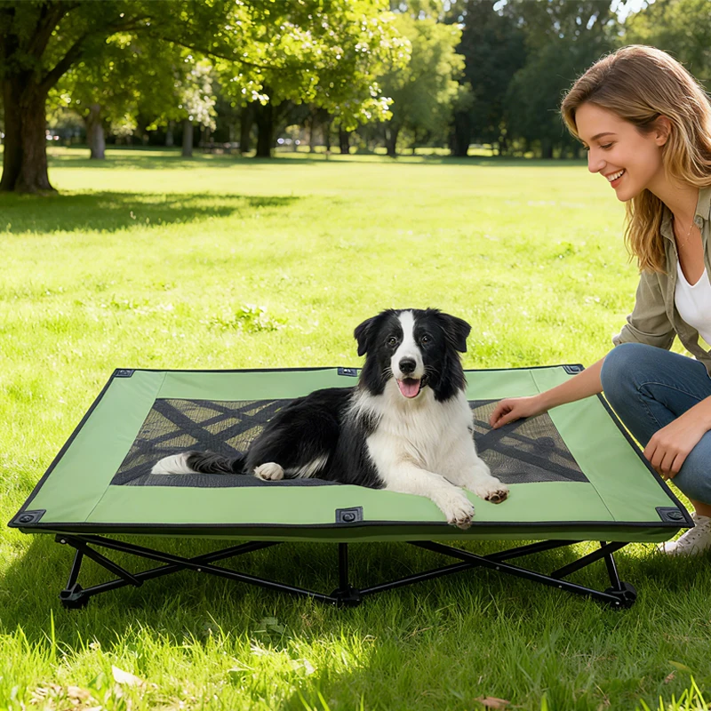 Large Elevated Dog Travel Cot Oxford Fabric Solid Pattern For Outdoor Use