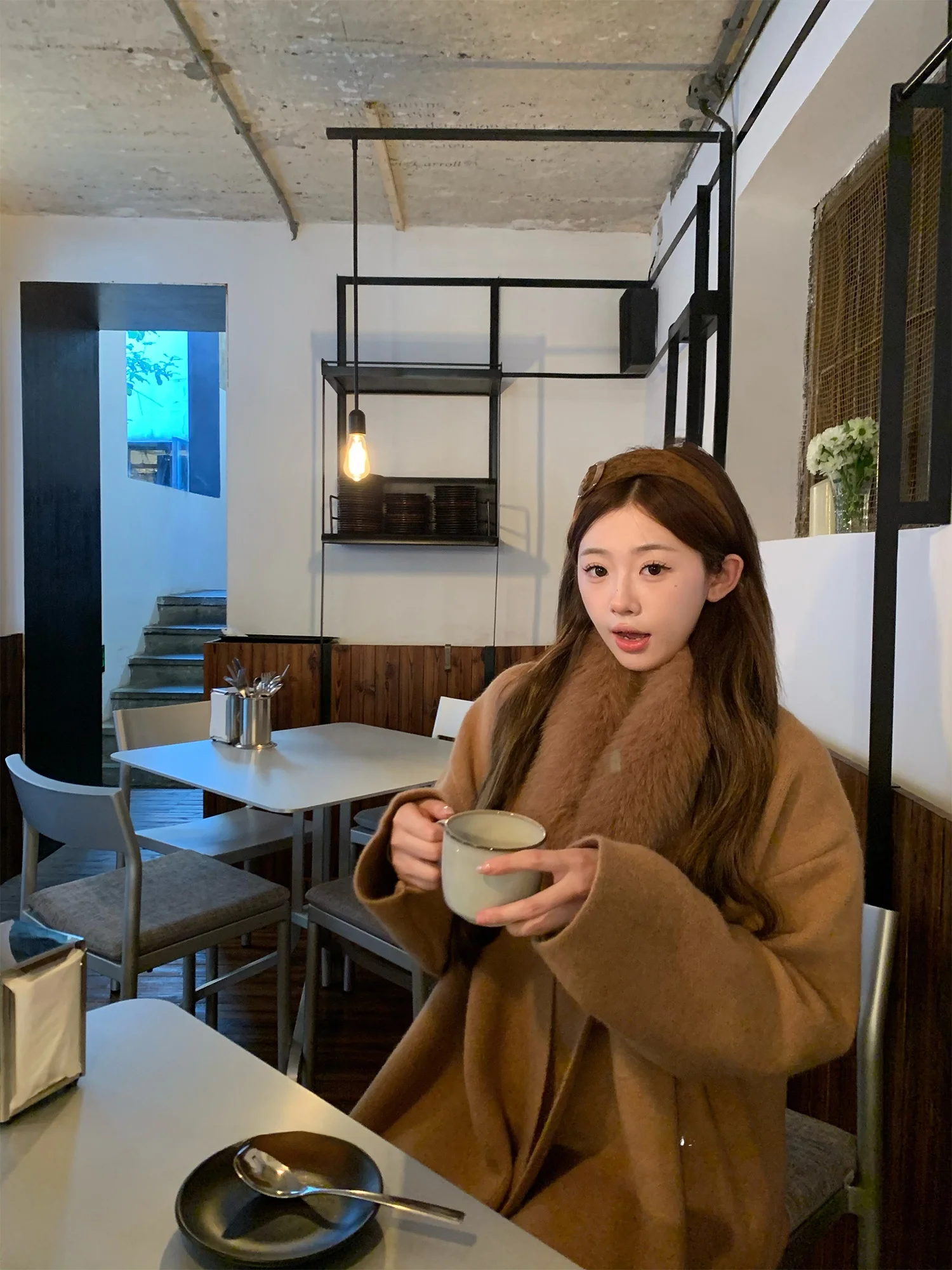 

Кардиган женский вязаный с воротником из натурального меха цвета хаки, свободного кроя, асимметричный, с эффектом утонченности, высококачественный...