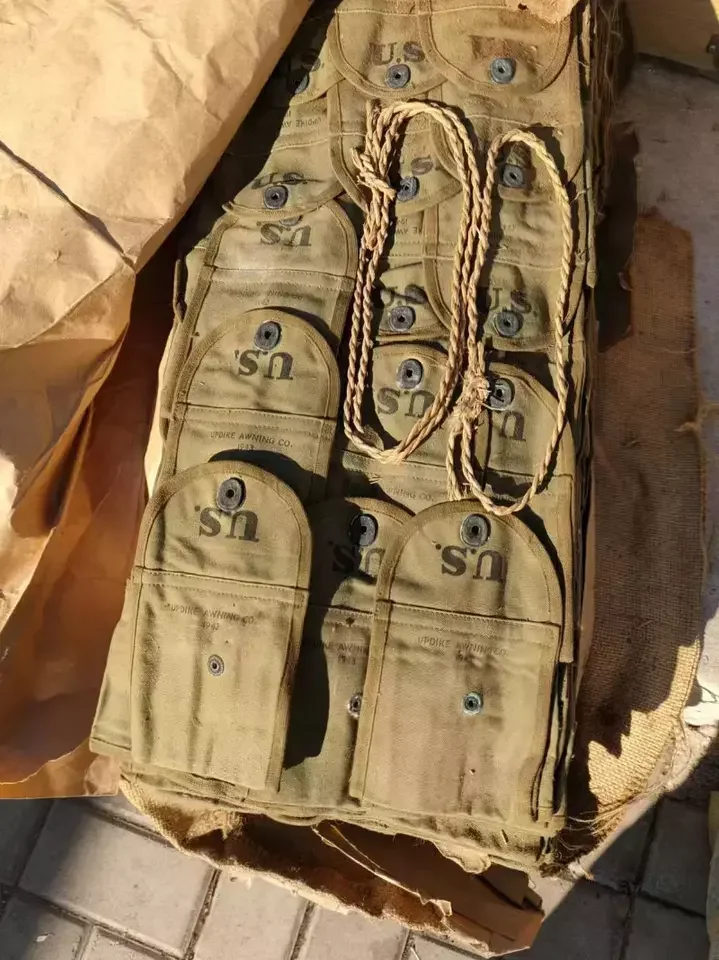 

1943 года, холщовая сумка для журналов с карбином армии США M1 M2 времен Второй мировой войны