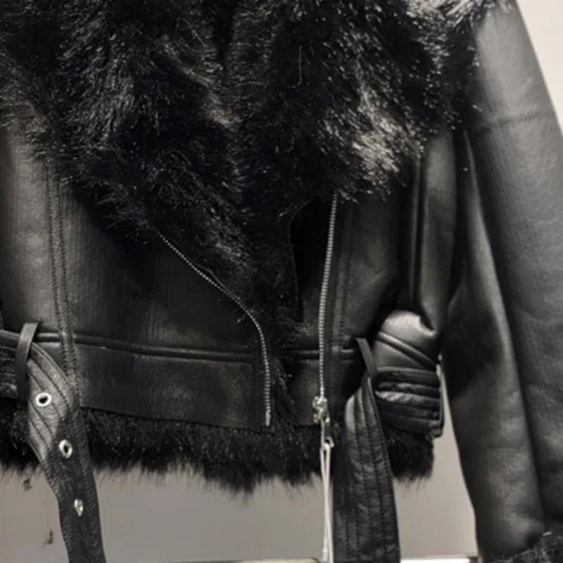 HKSH 2025冬新作 レディース ショートオーバーコート フェイクファー 大きめラペル パッチワーク PUレザー ジップアップ バイク ストリートウェア ジャケット HK12494