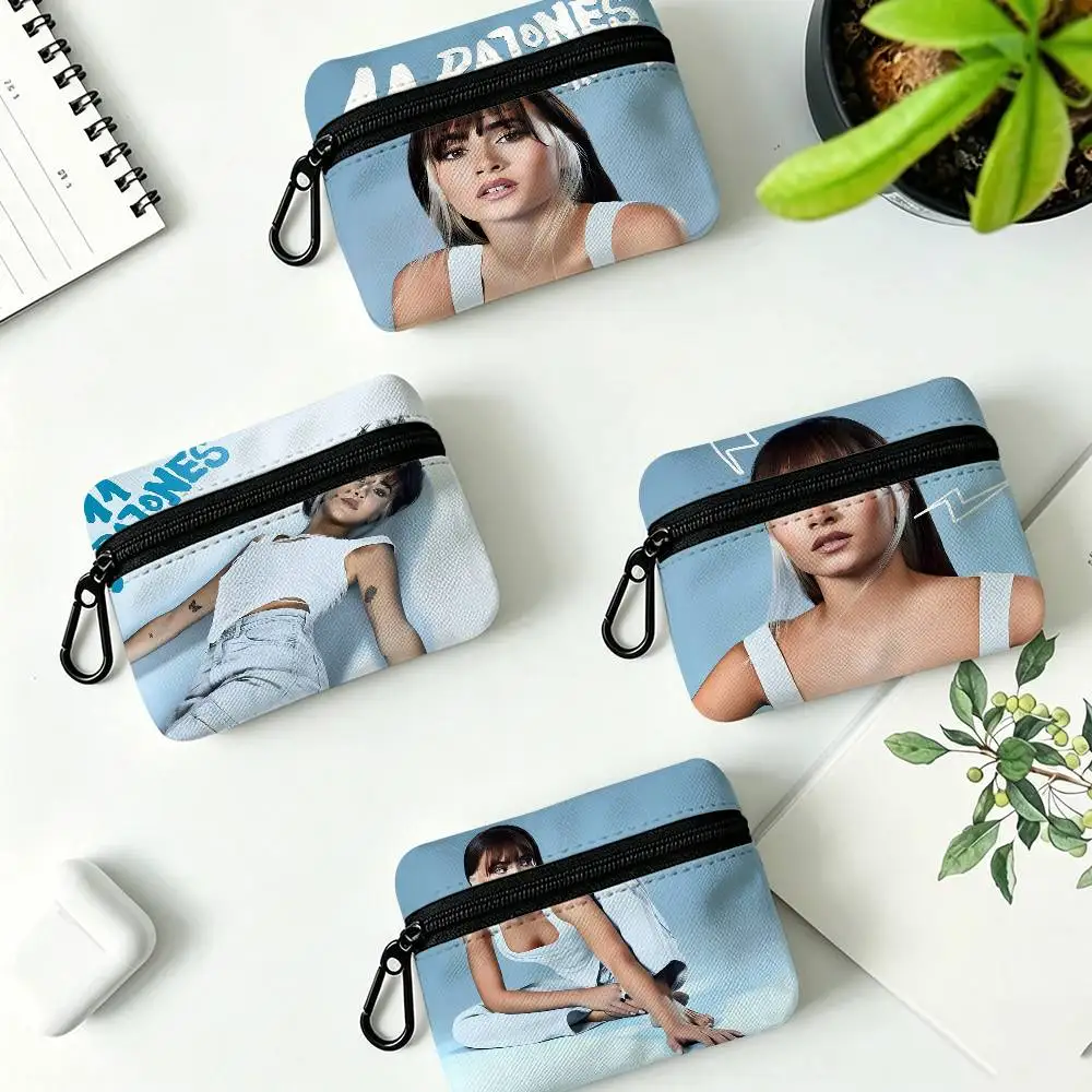 A-Aitana-Ocana-Pop Lightweight Oxford Fabric Coin Purse Carabiner Hook Design Mini Card Key Organizer Bag