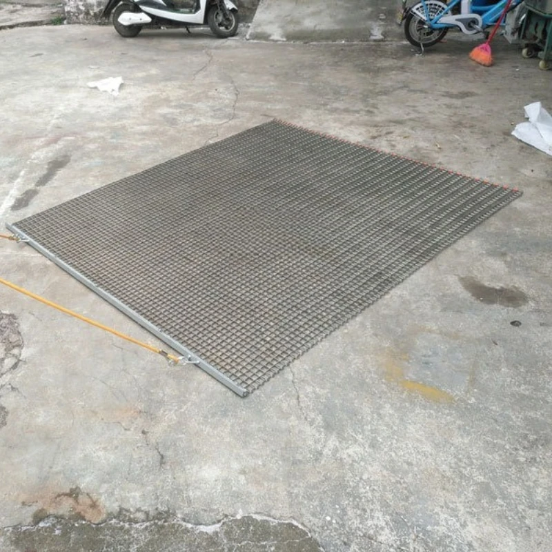 

Golf sand towing nets, flat sand mesh soil levelers, golf course construction supplies