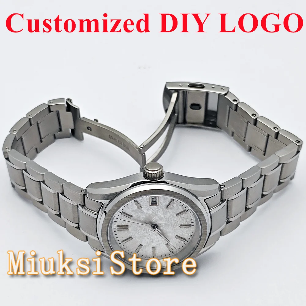 Orologio personalizzato con logo Cassa per orologio in cristallo di zaffiro da 38 mm Quadrante in argento/ lancette adatte per orologio da uomo con movimento automatico NH35