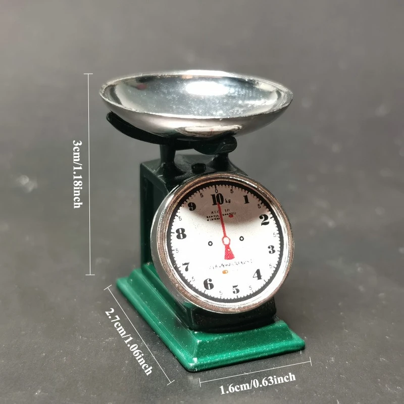 ชุดของเล่นบ้านตุ๊กตาขนาดเล็ก รูปแบบวินเทจ พร้อมเครื่องชั่งผลไม้และแบบจำลองผลไม้ สำหรับเล่นบทบาทสมมติในบ้านหรือตลาดผลไม้กลางแจ้ง ของตกแต่งจิ๋ว