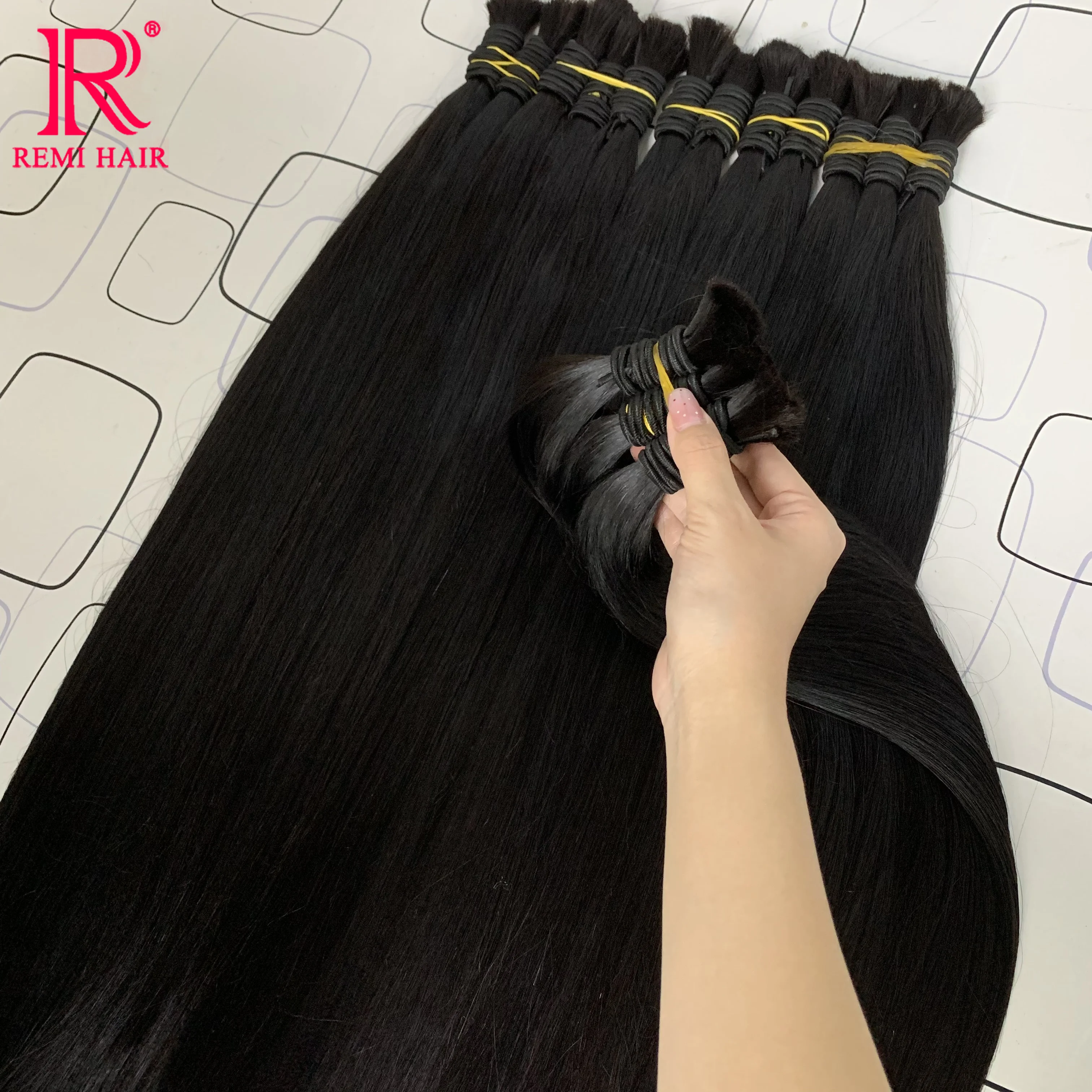 No Weft 100% Real Human Hair Bulk Honey Blond Hair Bundles Fuller Ends Vietnamese Virgin Hair Straight Weaving Hair for Braiding