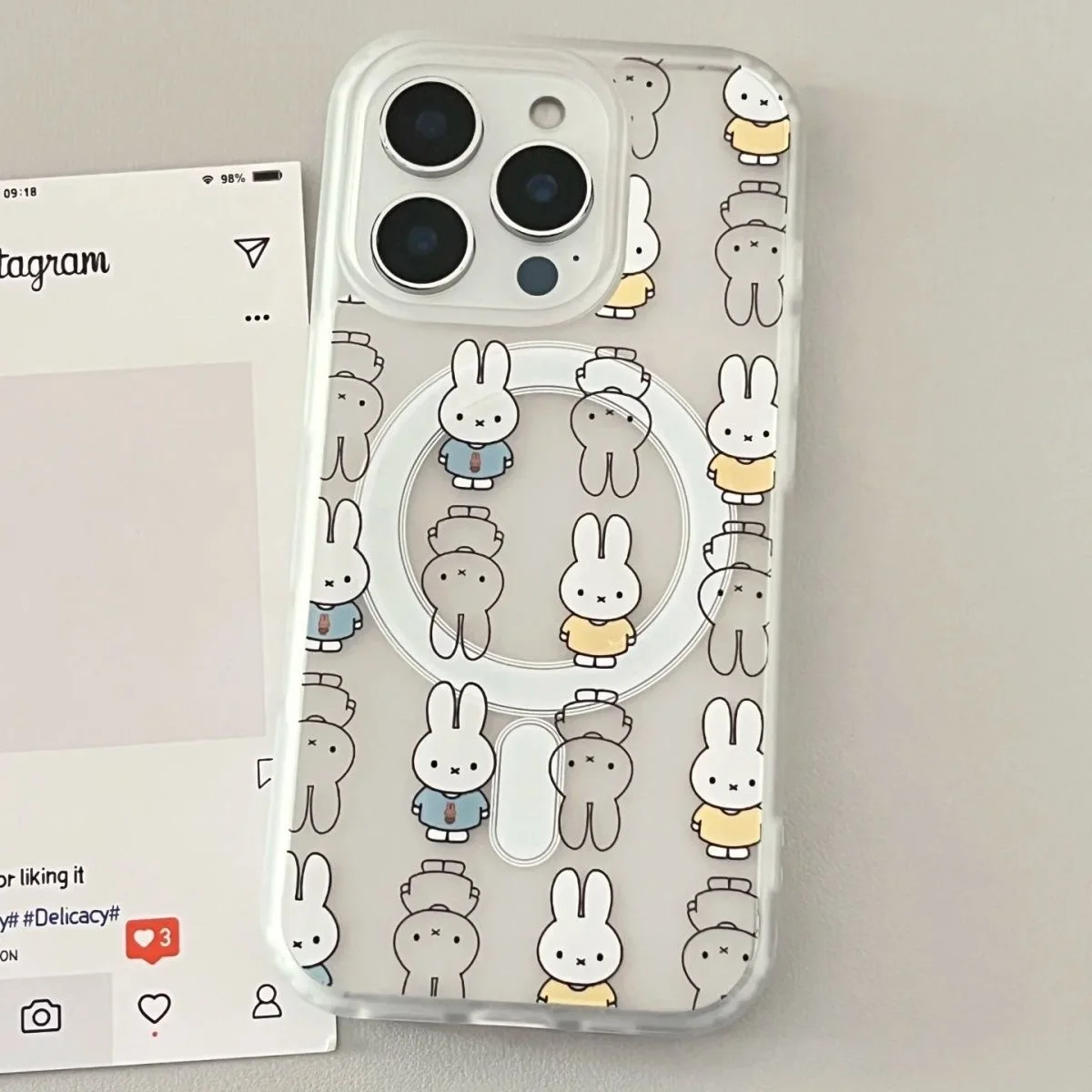 Funda de teléfono Kawaii Miffy, funda de teléfono de conejo Miffy de pantalla completa adecuada para Iphone 15 Pro, impermeable de dibujos animados, soporte magnético Miffy