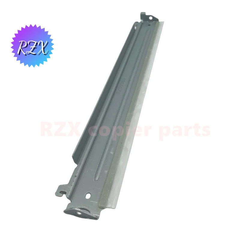 

New Transfer Blade for Ricoh MP C2500 C2800 C3000 C3001 C3300 C3500 C3501 C3502 Copier Parts C4000 C4500 C4501 C4502 C5000 C5501