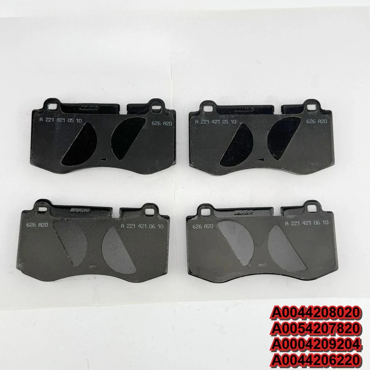 

High Performance Brake Pad Set A0044208020 A0054207820 A0004209204 A0044206220 Wear Resistant Automotive Replacement Parts