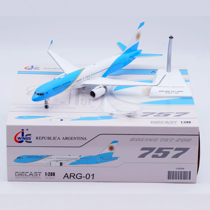 

LH2446 Alloy Collectible Plane Gift JC Wings 1:200 Argentina Air Force Boeing B757-200 Diecast Aircraft Jet Model ARG-01