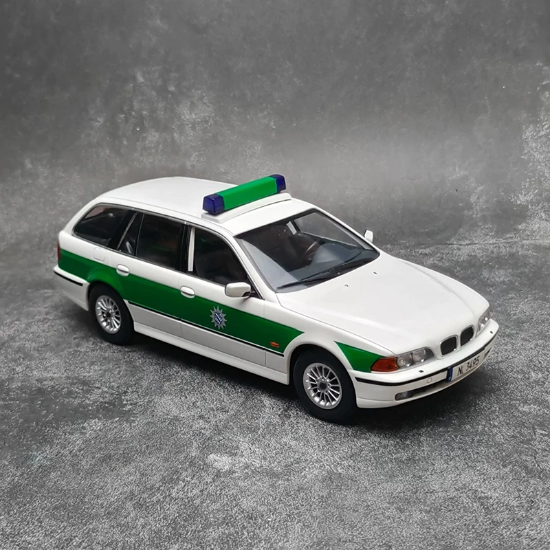 triple-9-1-18-for-travel-e39-police-car-edition-alloy-car-model-collection-gift