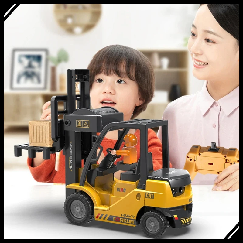 2.4G RC Forklift Crane Truck Electric Simulation Construction Vehicle with Sound Light Spray Remote Control Engineering Car Toy