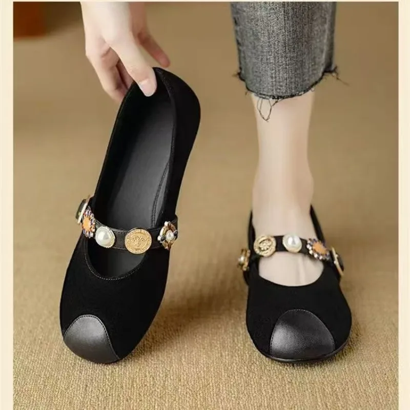 

Новые женские лоферы с низким вырезом и мягкой подошвой, коллекция Весна/Лето 2026, универсальные туфли в стиле ретро с пряжкой, балетки на плоской подошве