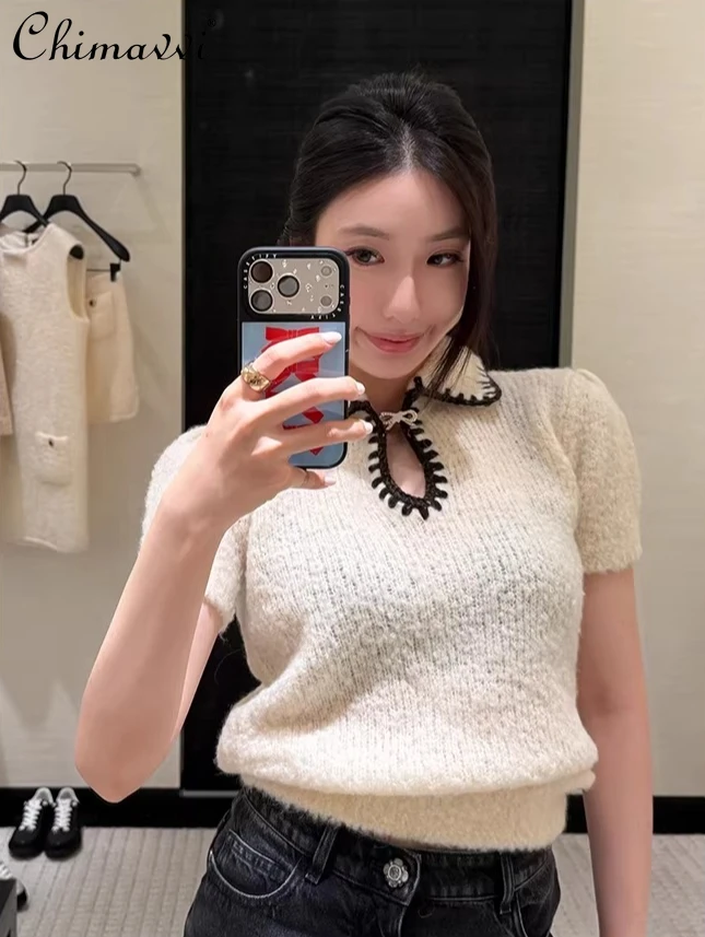 

Элегантный вязаный костюм для женщин: новая весенняя коллекция, топ с коротким рукавом и отложным воротником, облегающая юбка, комплект из двух предметов.