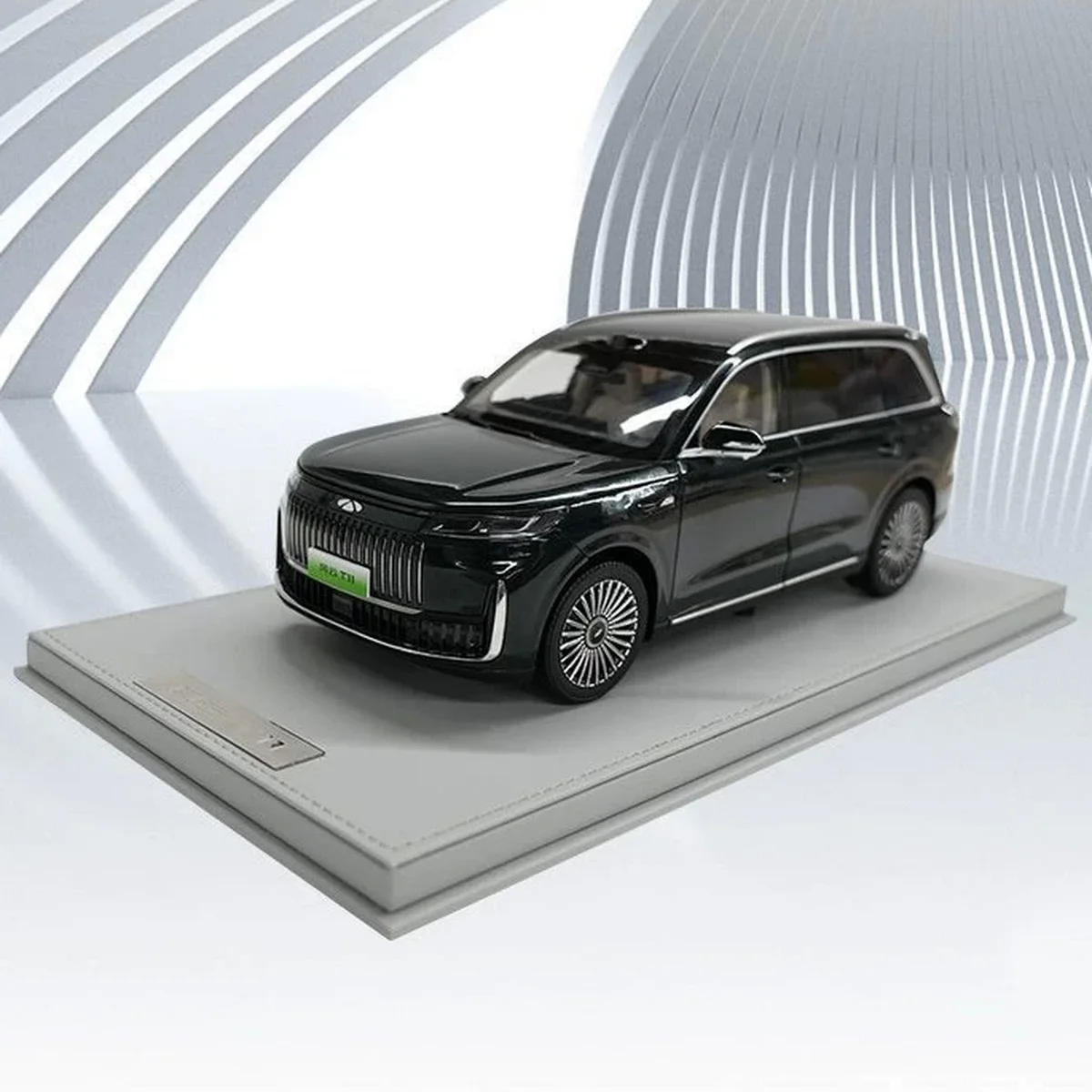 FULWINE T11، نموذج سيارة مصنوع من خليط معدني، موديل OMODA 11، عرض المجموعة، هدية للأولاد البالغين، أخضر داكن، 2025، 1:18