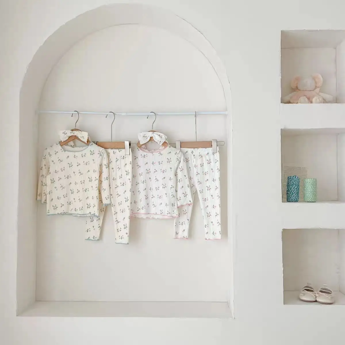 2-teiliges Baby-Pyjama-Set aus Baumwolle mit rosa Blumenmuster, weich und atmungsaktiv, für 0-3 Jahre alte Mädchen, süße Homewear, Loungewear, Schlafanzug – Detail 3