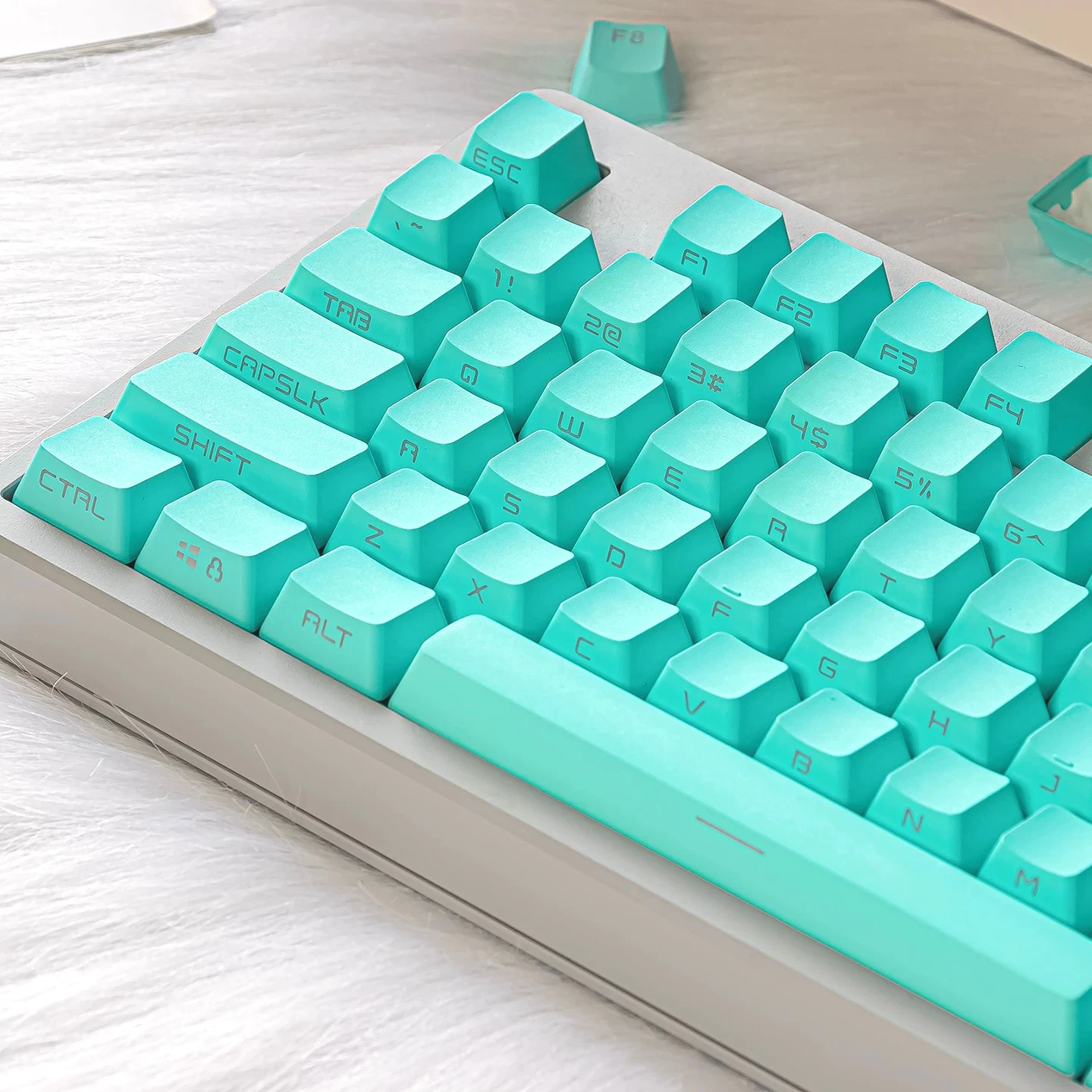 MAIMOOO Mint Blue Keycaps Side Engraved Positive Characters Transparent 120key Pbt Laser Engraved Blue-green Solid Color Keycaps