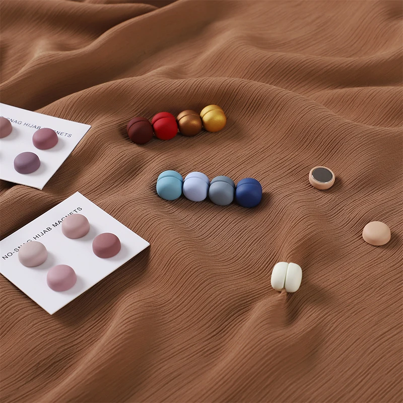 

4Pairs / Card Matte Magnet Hijab Pins for Muslim Ramadan Headscarf Women Shawl Strong Magnetic Button Headscarf Magnetic Brooch