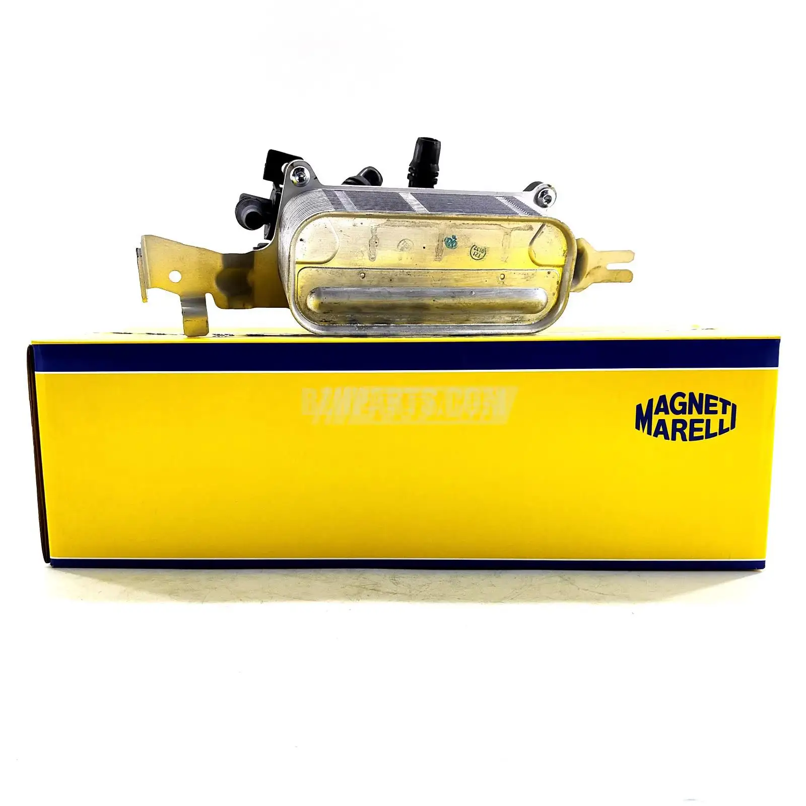 

MAGNETIMARELLI Oil Cooler 17217638579 For BMW F01 F02 F03 F04 F07 F10 F11 F12 F13 F18 528I 530I 550I 660I 730Li