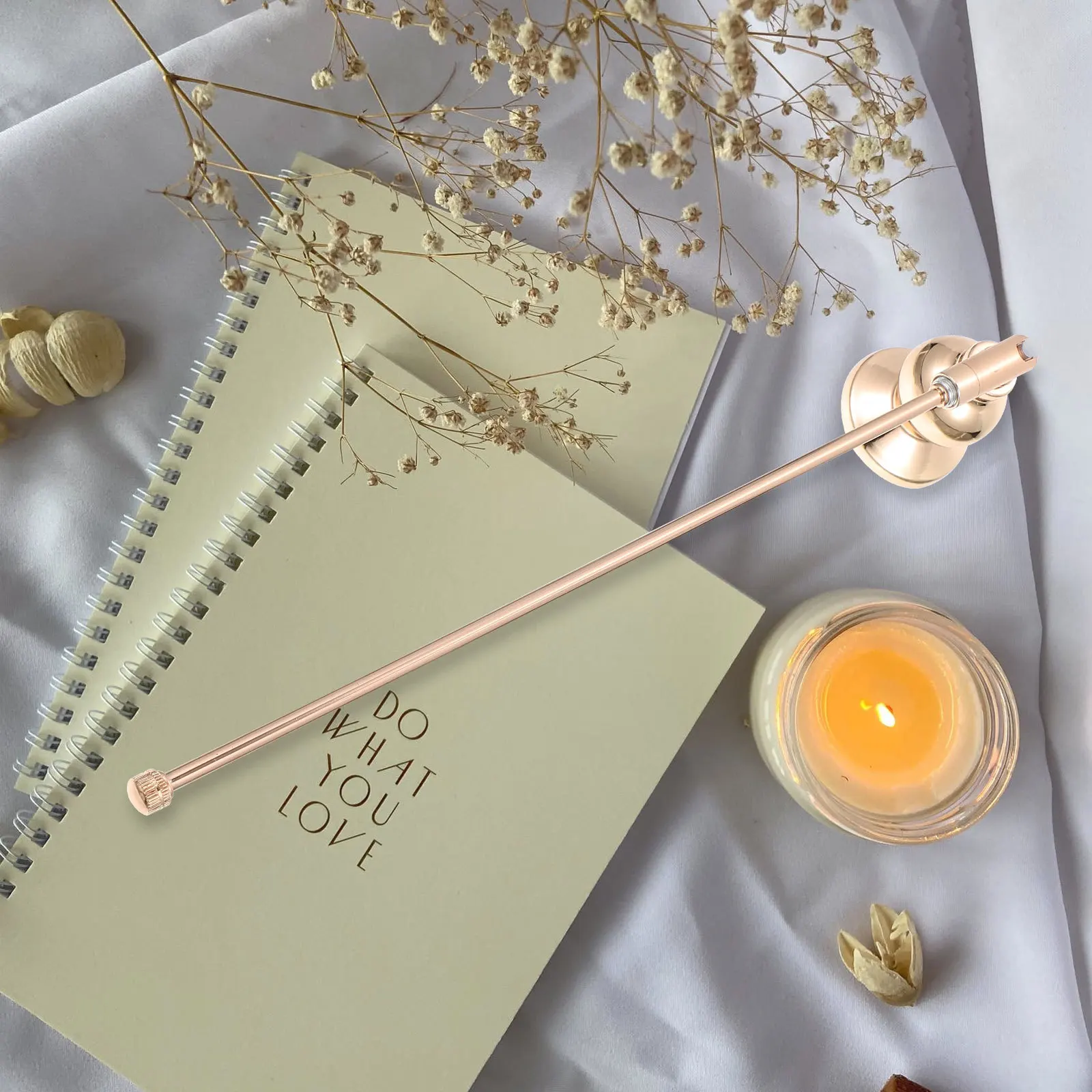 

Long Handle Snuffer Extinguisher For Aromatherapy Jar Candles Home Decor Elegant Wax Wick Fire Safety Tool