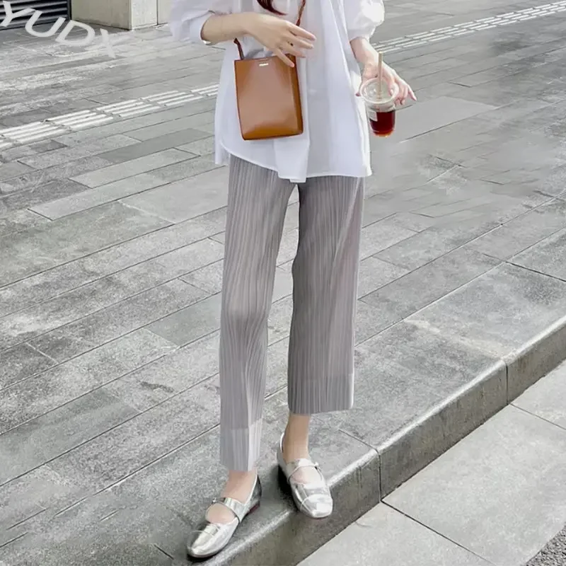 

YUDX Miyake High-end Casual Pants Women 2023 Summer New Solid Color Fashion Simple Simple Pleated Straight Nine-quarter Pants