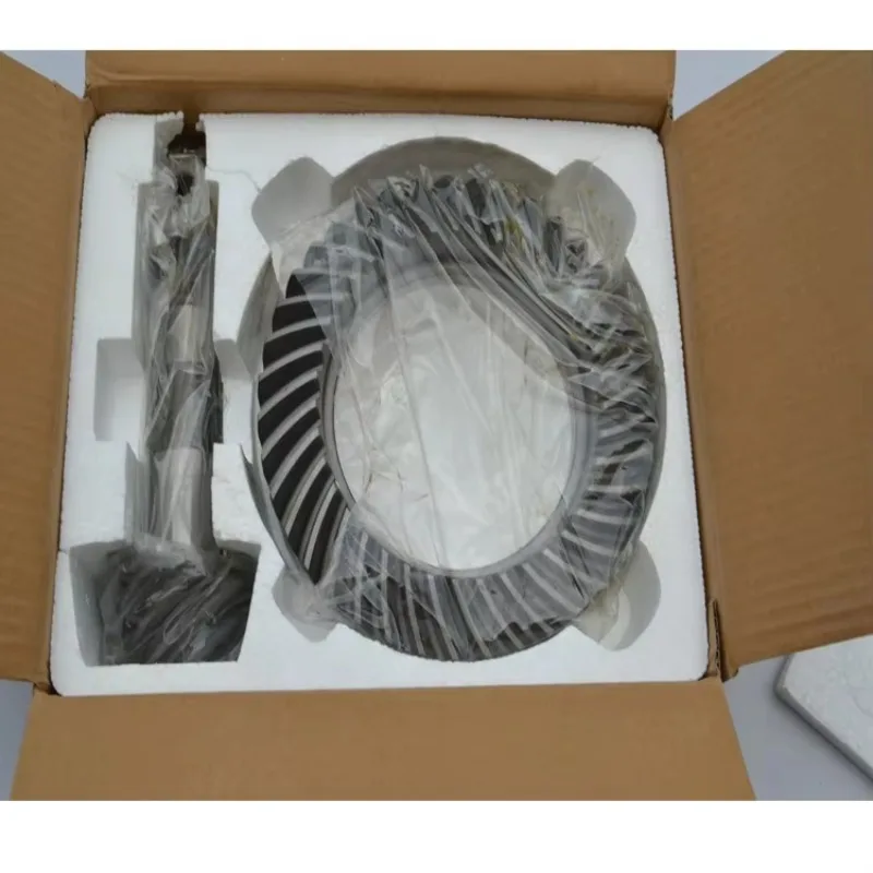 

2026 Rear Axle 8/39 9/41 10/41 10/43 11/43 12/43 Ratio Crown Pinion Gear for toyota Hilux Hiace Differential Gear Set
