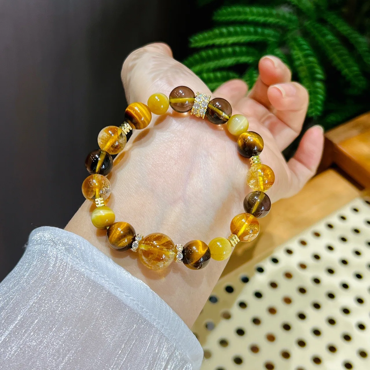 Gold Ba natural crystal bracelet yellow Asaijin tiger Eye Stone cordon from the East mysterious metaphysics to make money