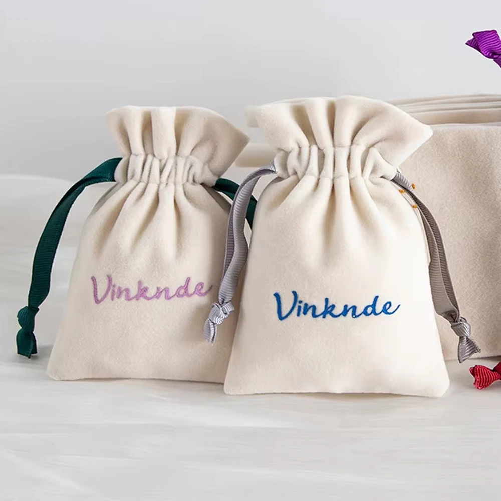 

50Pcs Personalized Logo Beige Velvet Jewelry Drawstring Bag Wedding Bridesmaid Gift Organizer Candy Keychain Earrings Case Pouch