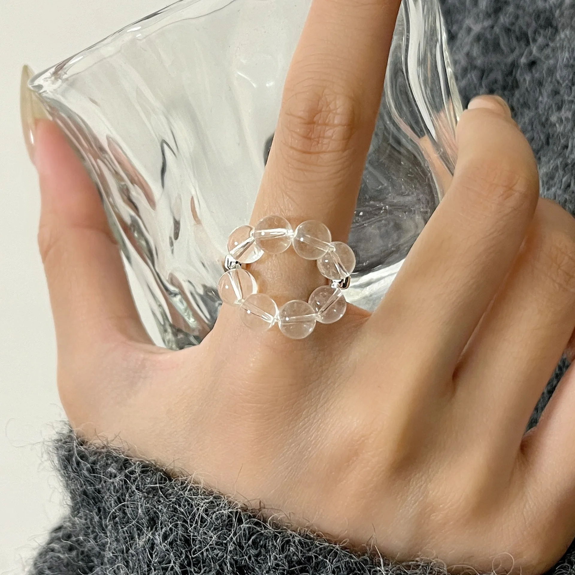 

Niche design sense imitation crystal ring women's light luxury niche versatile light luxury exquisite summer clear beads