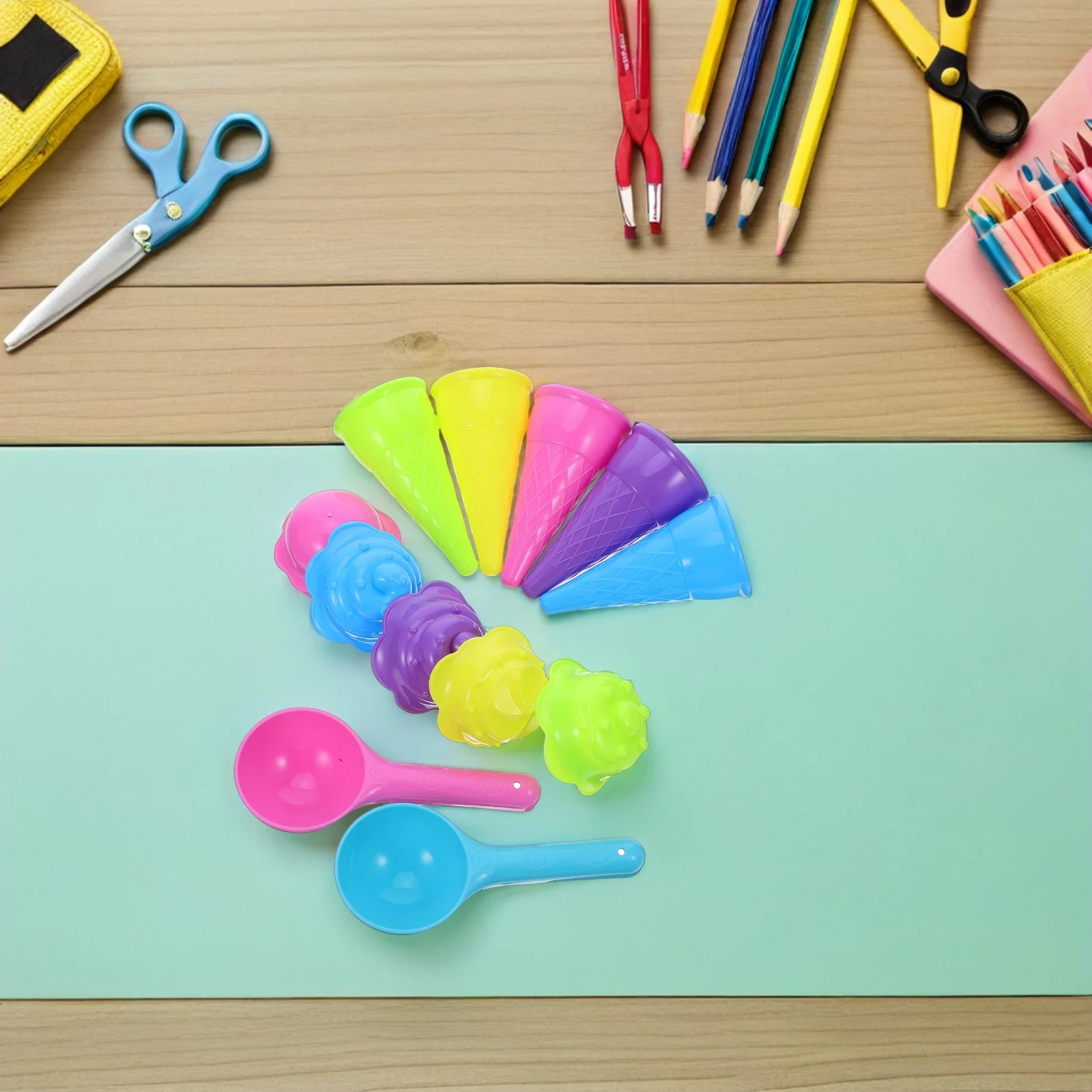 2Sets Kids Ice Cream Cone Sand Molds Durable Resistant Wear Tear Multipurpose Design Ideal Beach Sandbox Indoor Outdoor