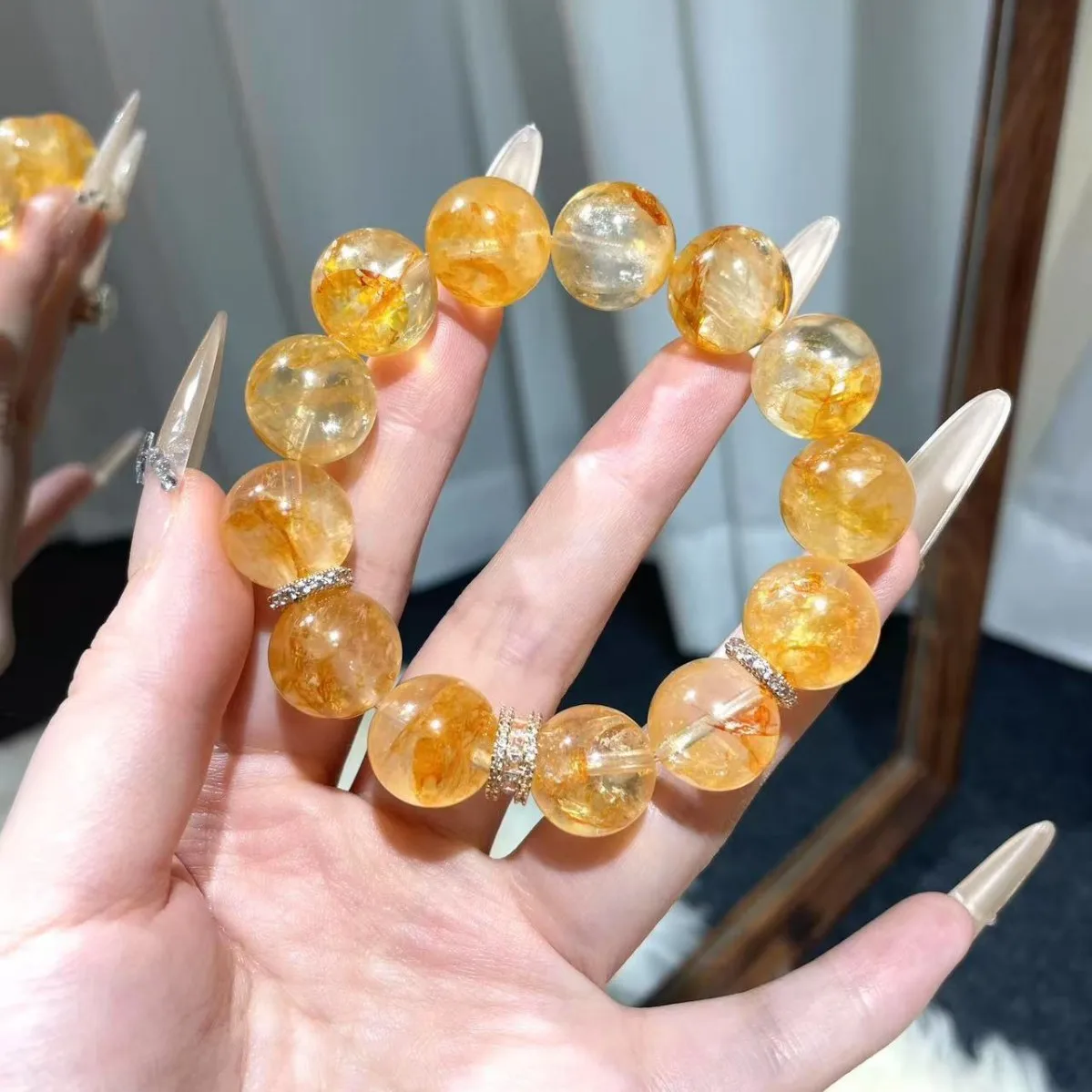 

Natural Yellow Crystal Bracelet Ladies Lucky Fashion Crystal Bracelet Original Design