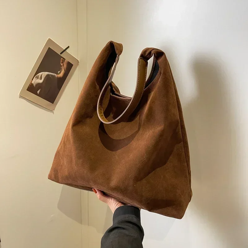 Korean Vintage Women's Tote Bag Fall and Winter Large Capacity Suede Shoulder Bag Solid Color Simple Casual Commuter Shopper Bag