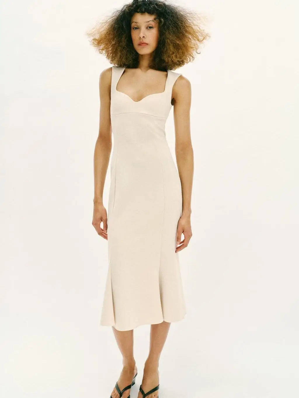 

Новое летнее женское платье с элегантным вырезом-сердечком и приталенной талией, модный стиль для молодых женщин 18-25 лет