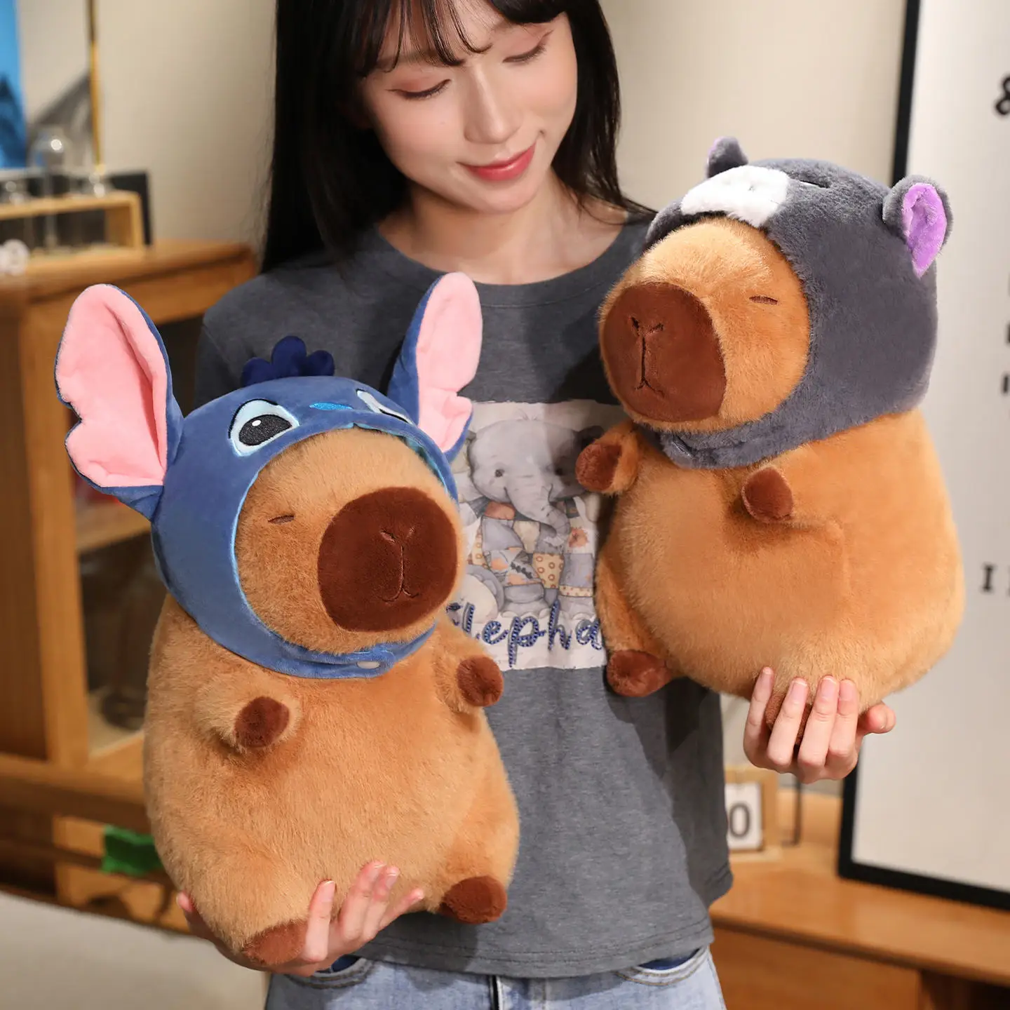 

Большой размер капибары, плюшевые игрушки со шляпой, стежком Люцифера, кошка, мягкая плюшевая игрушка, капибара, сумка с мягкими животными, подвеска, подушка, подарки