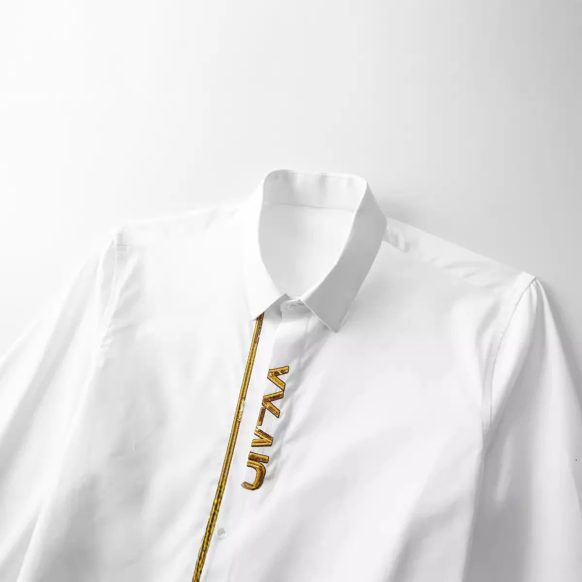 Camicia da uomo con ricamo a lettera con paillettes Camicie eleganti da lavoro casual a maniche lunghe slim Camicia elegante da banchetto per palcoscenici sociali di lusso