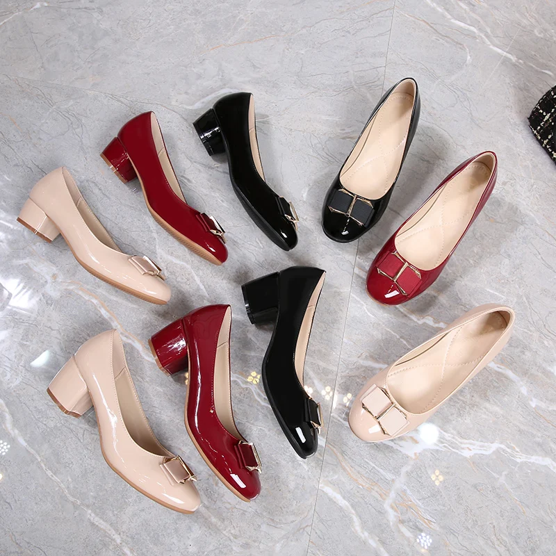 

New Butterfly Knot Patent Leather Women Shoes Elegant Fashion Party Shoes Chunky Mid Heeled Female Footwear Evening Shoes Dress