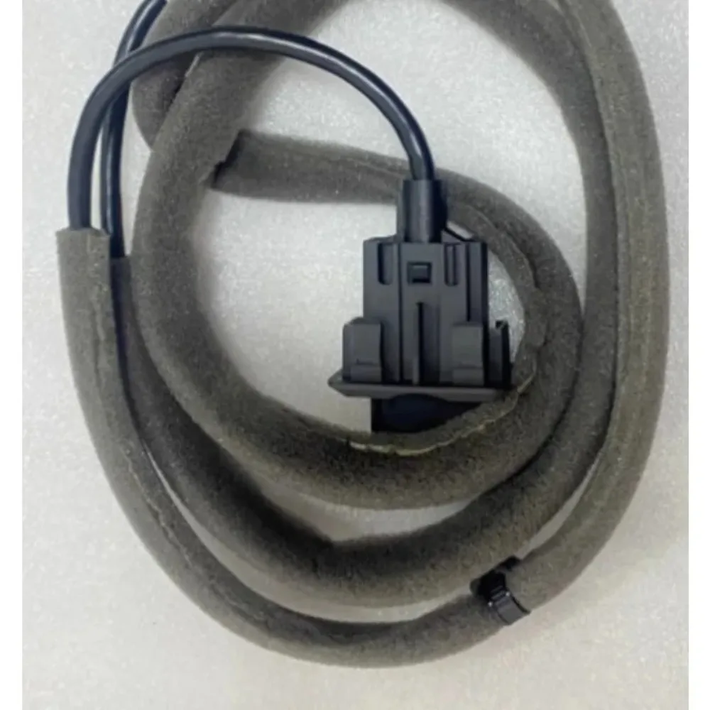 1pc 99000D551A0C000 Genuine Brand New USB Interface Component Automobile Part for Suzuki Swift Wagon R Automatic Interior Parts view 3