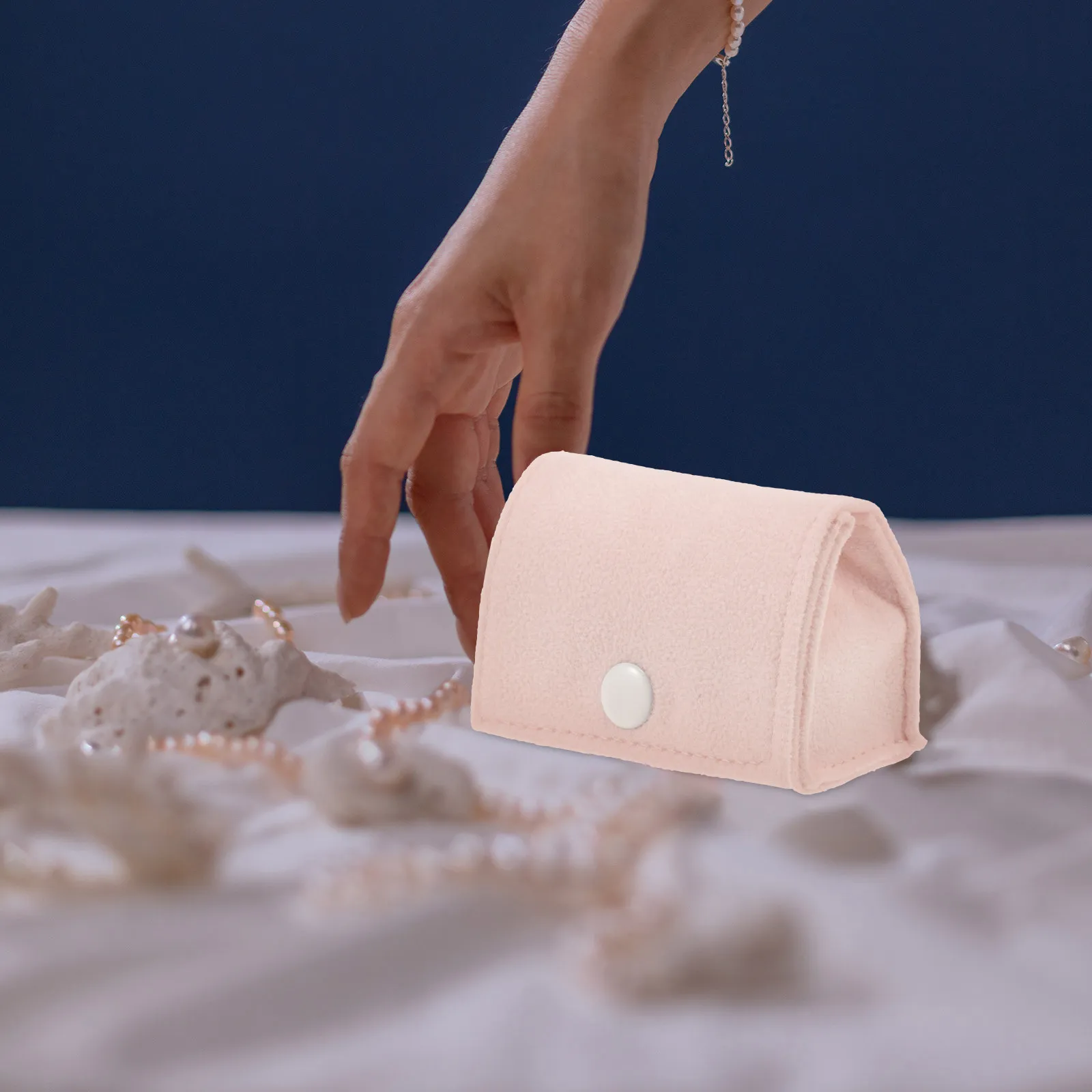 

Travel Ring Holder Velour Jewelry Pouch Portable Storage Case Small Lightweight Ring Protector Travel Accessory