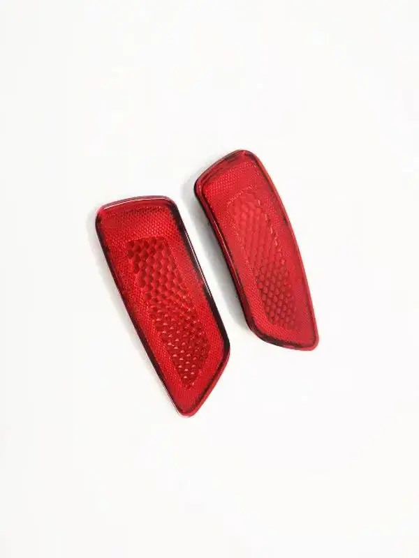 

2 красных отражателя заднего бампера, пара красных отражателей для Jeep Grand Cherokee WK2/Jeep Compass/Dadge Journey