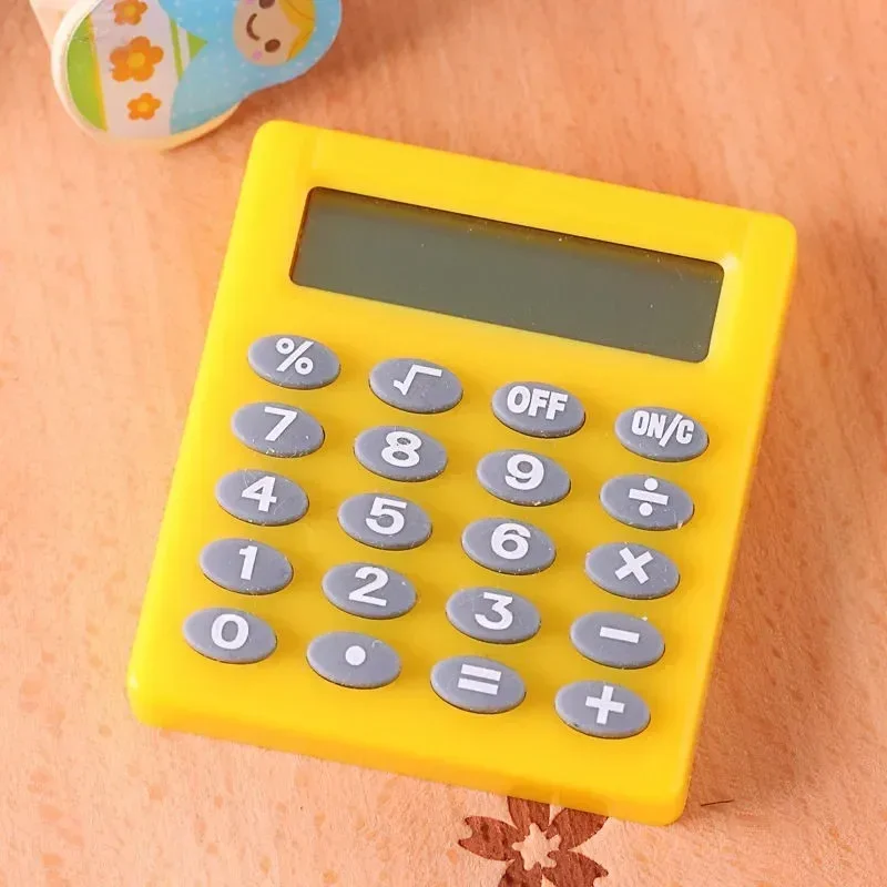 Desenhos animados Handheld Pocket Calculator, Mini Calculadora, Carry Extras, Escola e escritório Calculadora, Tipo de bolso, Baterias Coin