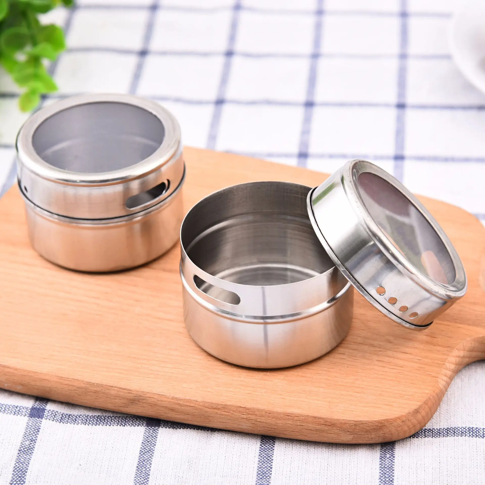 Magnetic Spice Jars With Wall Mounted Rack Stainless Steel Spice Tins Spice Seasoning Containers With Spice Label Salt Shaker