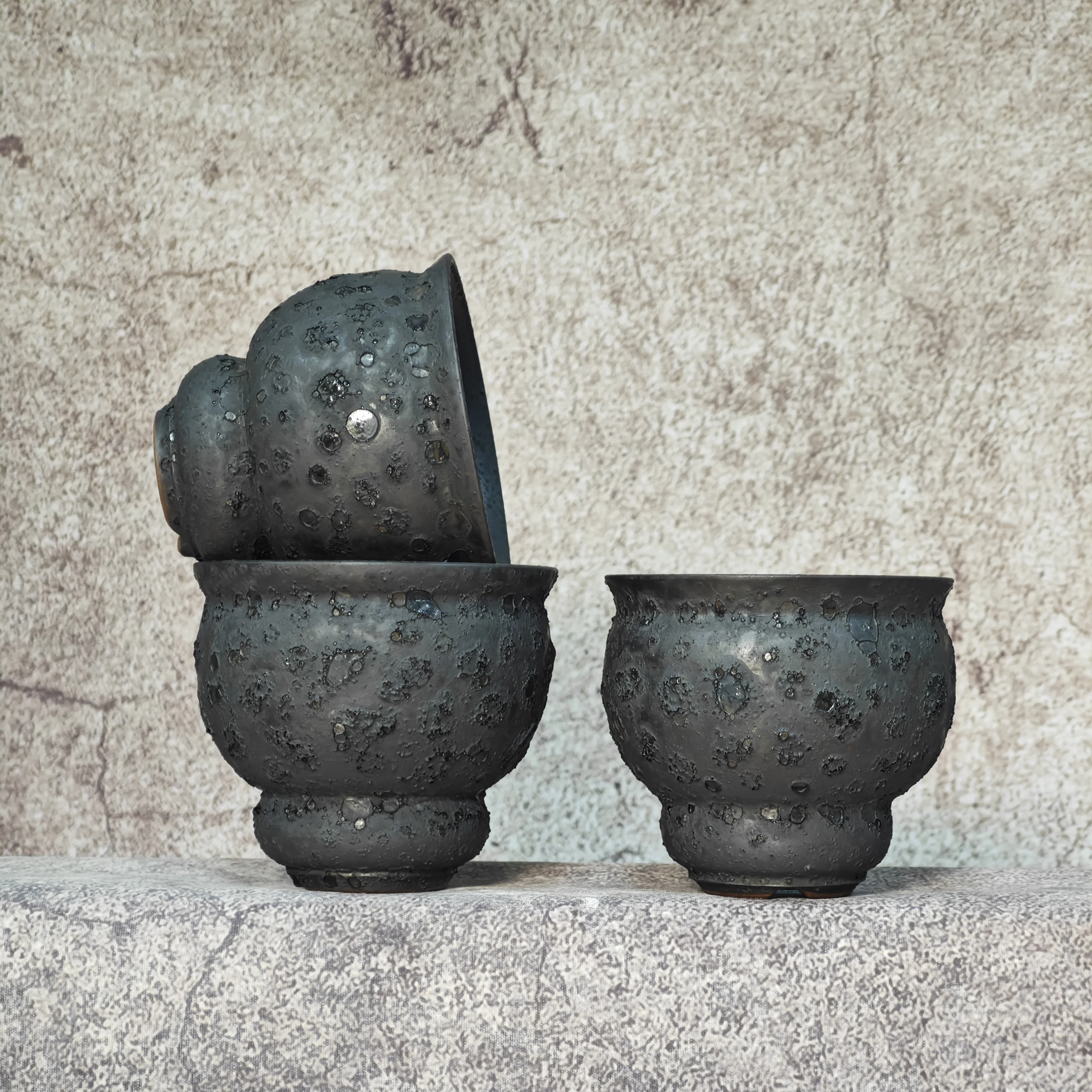 vaso-caudex-nero-oro-con-smalto-a-bolle-394-pollici-fioriera-in-ceramica-artigianale-per-interni-ed-esterni-per-agave-cactus-e-piante-succulente