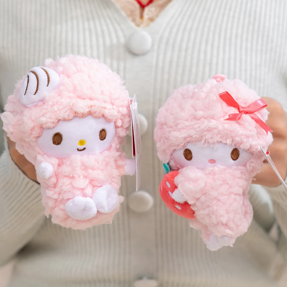 Sanrio Piano oveja rosa colgante de felpa monedero Kawaii niñas bolso encantador teléfono coche llaveros de felpa Piano ovejas llaveros rellenos