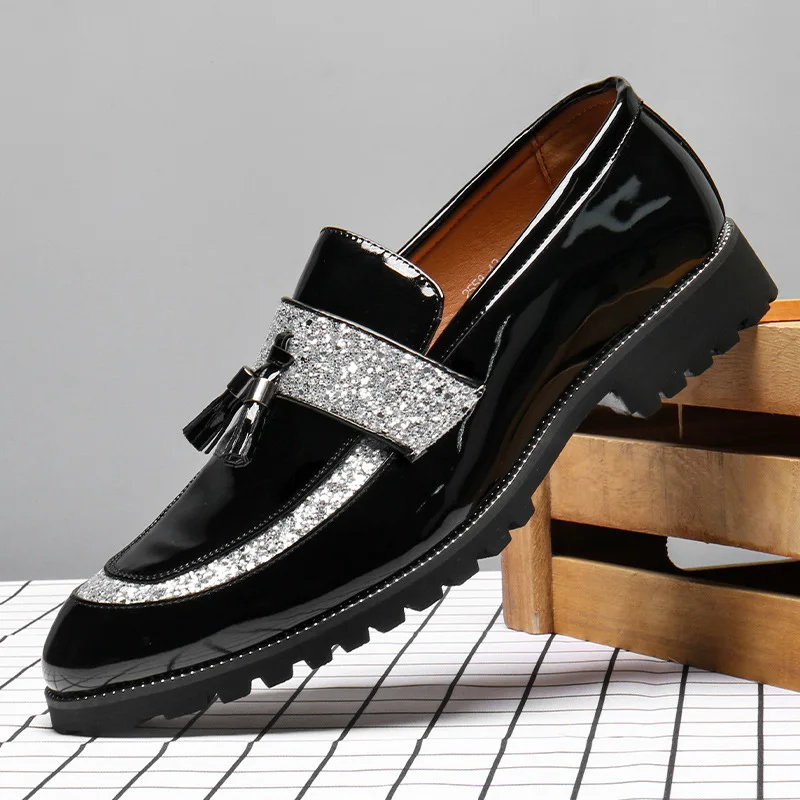 Luxury Designer Pointed Tassel Sequins Patchwork Oxford Shoes For Mens Formal Wedding Dress Homecoming Sapatos Tenis Masculino