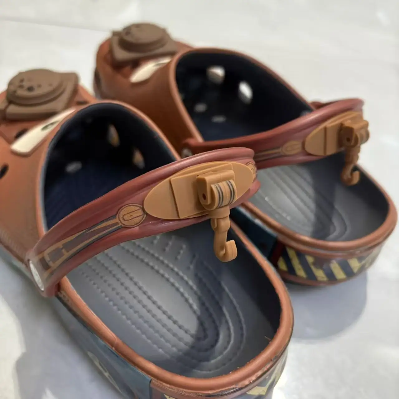 الكبار الكرتون ماتر النعال سيارات أحذية الصنادل في الهواء الطلق لطيف تمثال أنيمي مقطورة شخصية كهف الأحذية الصنادل إيفا الأحذية هدية #6