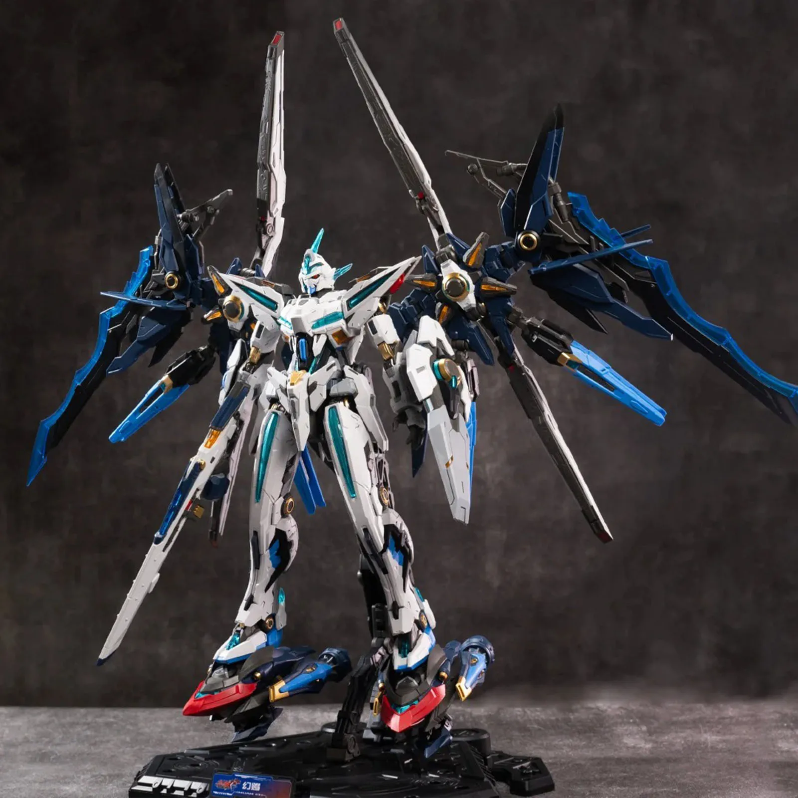 

Motor Nuclear Mnp-Cr01 Headmaster Advanced Type Huan Ci Garage Kit Assembly Model Kit Action Figure Doll Collect Ornaments Gift