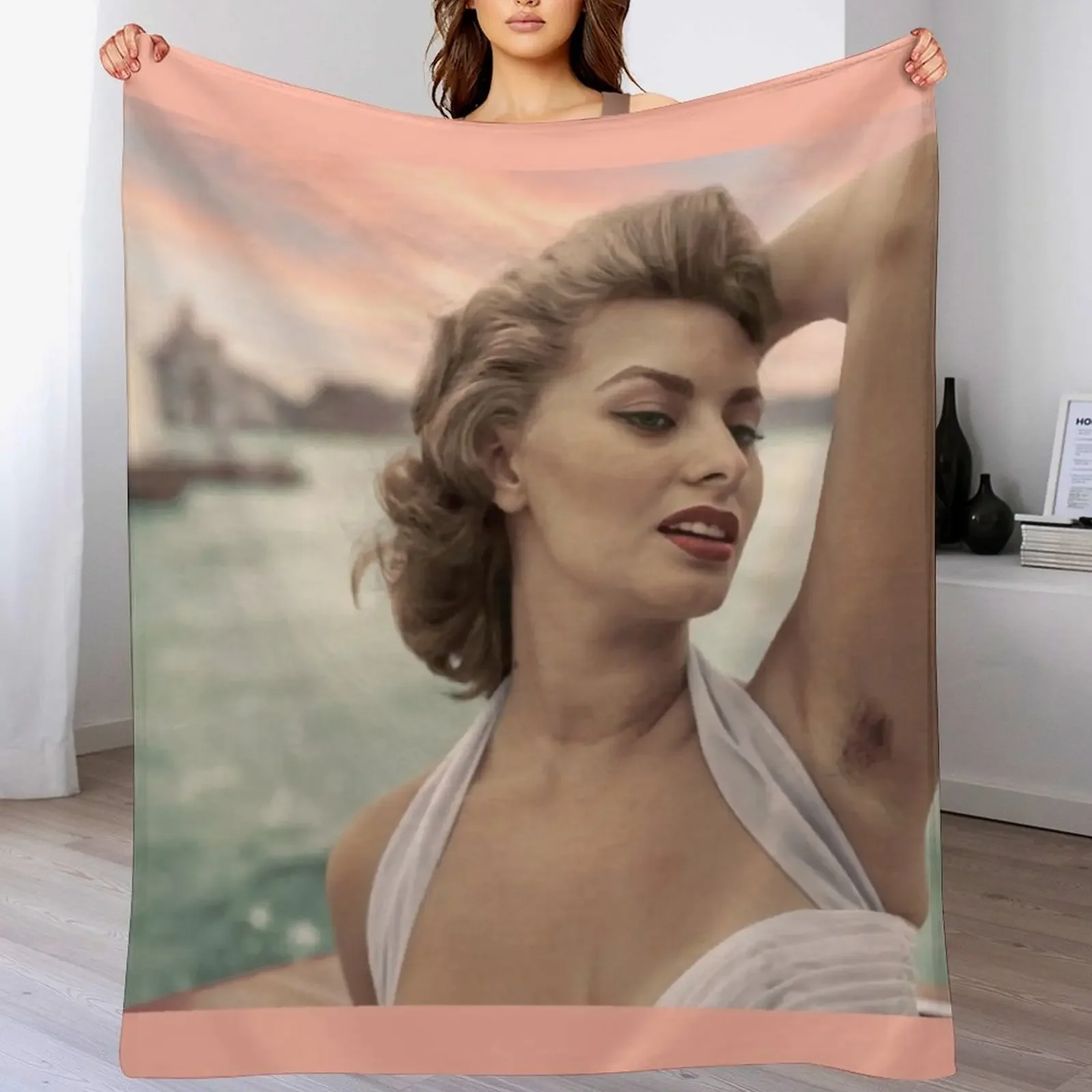 

Sophia in Venice 1955 Naturalle Throw Blanket Luxurious Soft Blanket Holiday Gift for Family